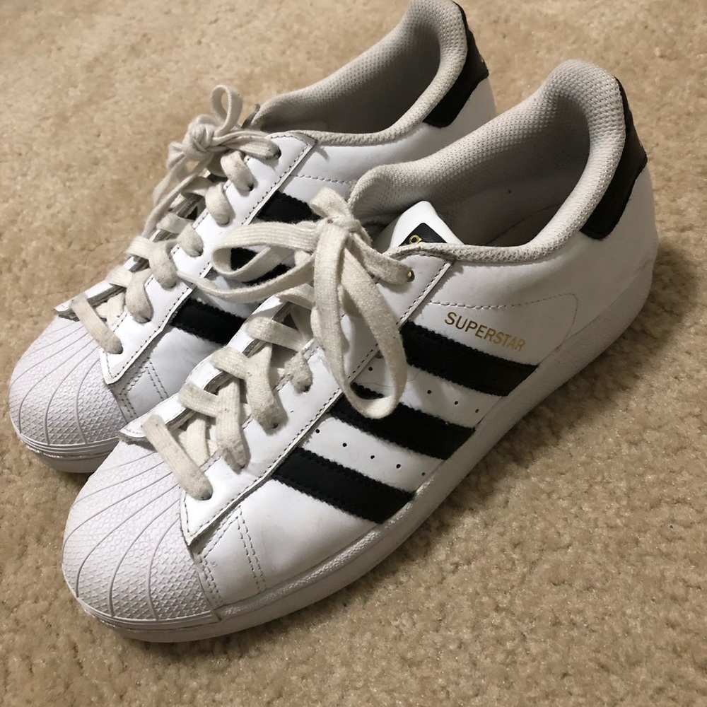 Adidas super star shoe